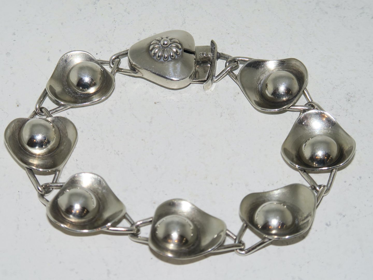 Antik - Danehof sterling sølv * * Moderne armbånd med otte brede led
