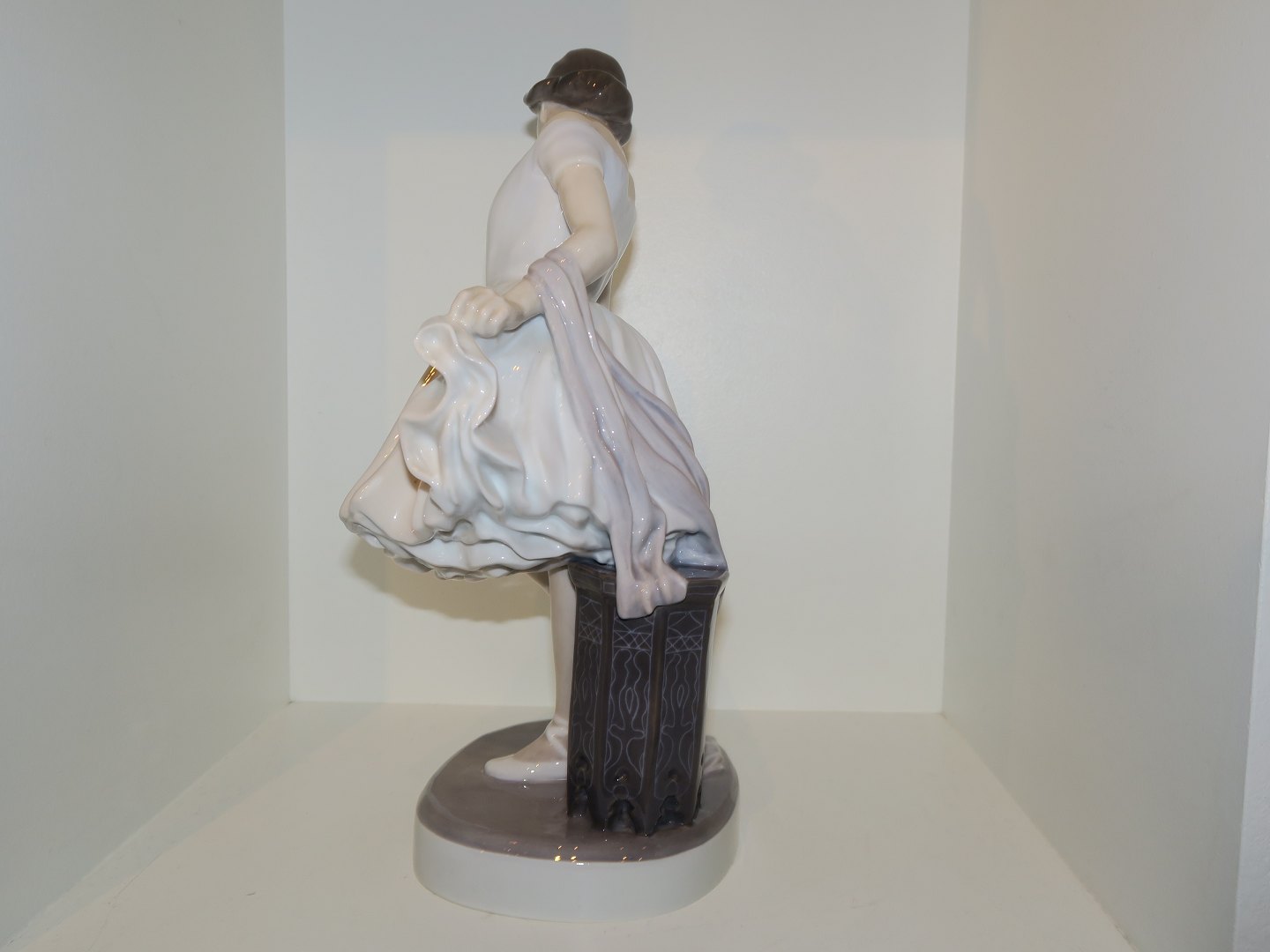 Antik K - Royal Copenhagen * Stor Art Nouveau figur - Ballerina fra