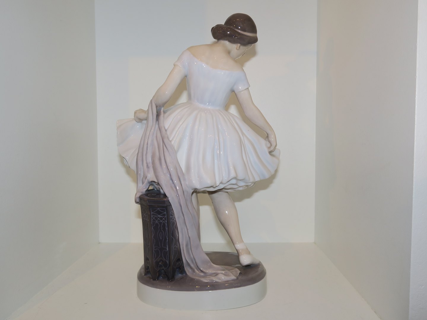 Antik K - Royal Copenhagen * Stor Art Nouveau figur - Ballerina fra